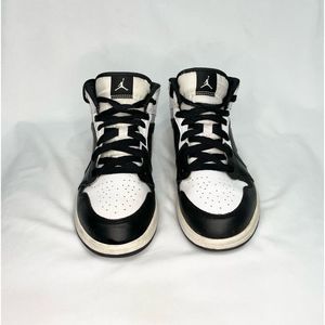 Nike jordan high tops